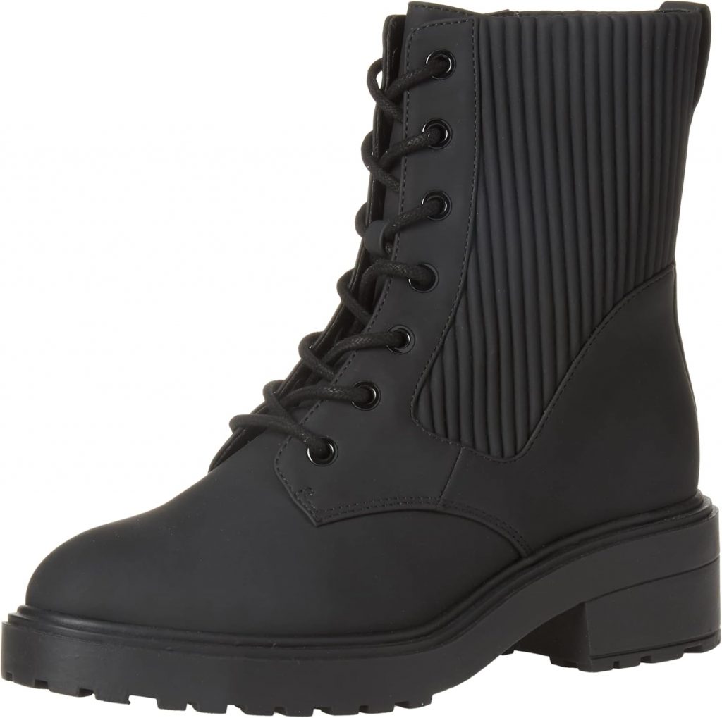 PirateDeals BlackWeeks: Amazon Essentials Pirate-Deal$s Damen Gummierter Springerstiefel mit Dicker Außensohle, Schwarz, 38 EU21.30 statt 41.90 €⏩️ https://www.amazon.de/PIRATE-DEALS.COM/dp/B0BNCFSR5M?tag=preisfehlerheute-21