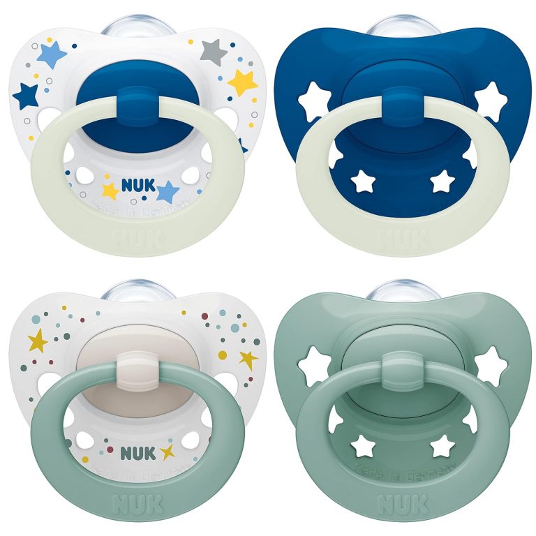 NUK Signature Day & Night Babyschnuller | 0-6 Monate | Beruhigt 95 % der Babys | BPA-freie Silikonschnuller in Herzform | Leuchtet im Dunkeln | Sterne | 4 Stück6.82€ ➡️ https://www.amazon.de/dp/B0BZJDGN1G/?tag=preisfehlerheute-21