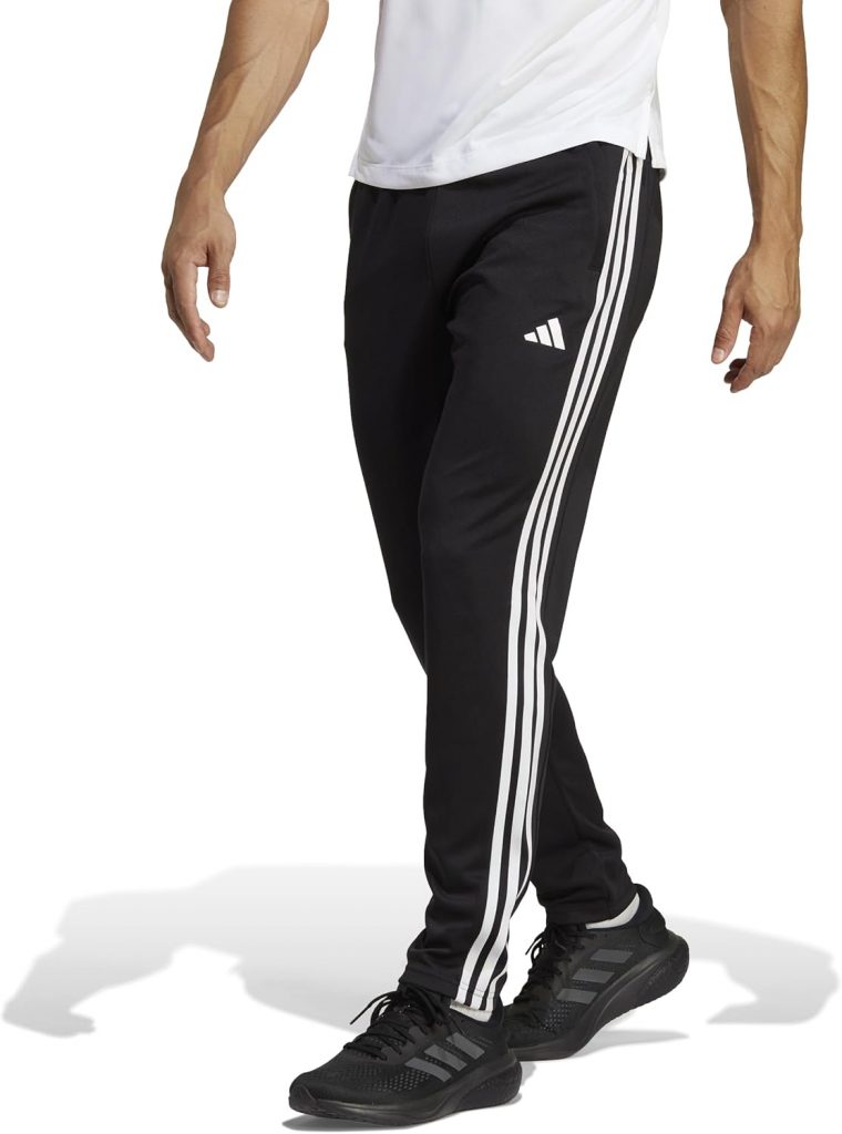 🤴 Adidas Herren Hose Train Essentials 3-Stripes Training Pants26,55€ statt 50,00€ - 47,00 % 🔥🚚 Verkauft und Versand durch adidas AG2,016 Bewertungen: 4.5 / 5.0 ⭐️⭐️⭐️⭐️⭐️🛒 zu Amazon https://www.amazon.de/dp/B0BNM3FHYG/?amp%3Btag=preisfehlerheute-21&%3Bamp%3Bth=1&%3Bamp%3Bpsc=1&tag=preisfehlerheute-21