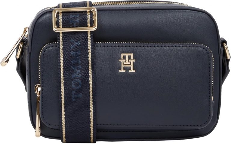 🤴 Tommy Hilfiger Damen Th Joy Camera Bag Aw0aw16812 Crossover67,39€ statt 99,90€ - 33,00 % 🔥🚚 Verkauft durch Amazon und Versand durch Amazon160 Bewertungen: 4.5 / 5.0 ⭐️⭐️⭐️⭐️⭐️🛒 zu Amazon https://www.amazon.de/dp/B0CW46DLH6/?amp%3Btag=preisfehlerheute-21&amp%3Bth=1&amp%3Bpsc=1&tag=preisfehlerheute-21
