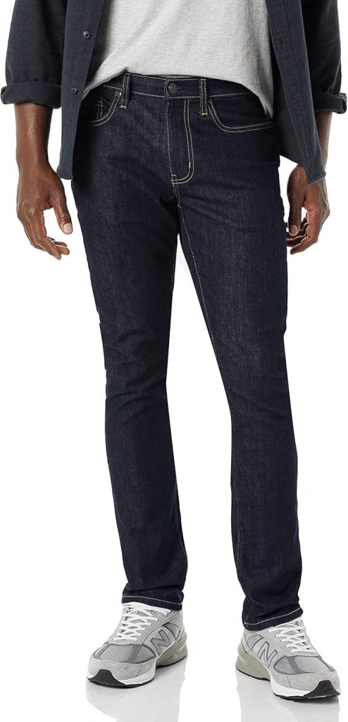 Amazon Essentials Herren Skinny Jeans mit hohem Stretchanteil – Auslauffarben, Leicht Ausgespült, 33W / 34L