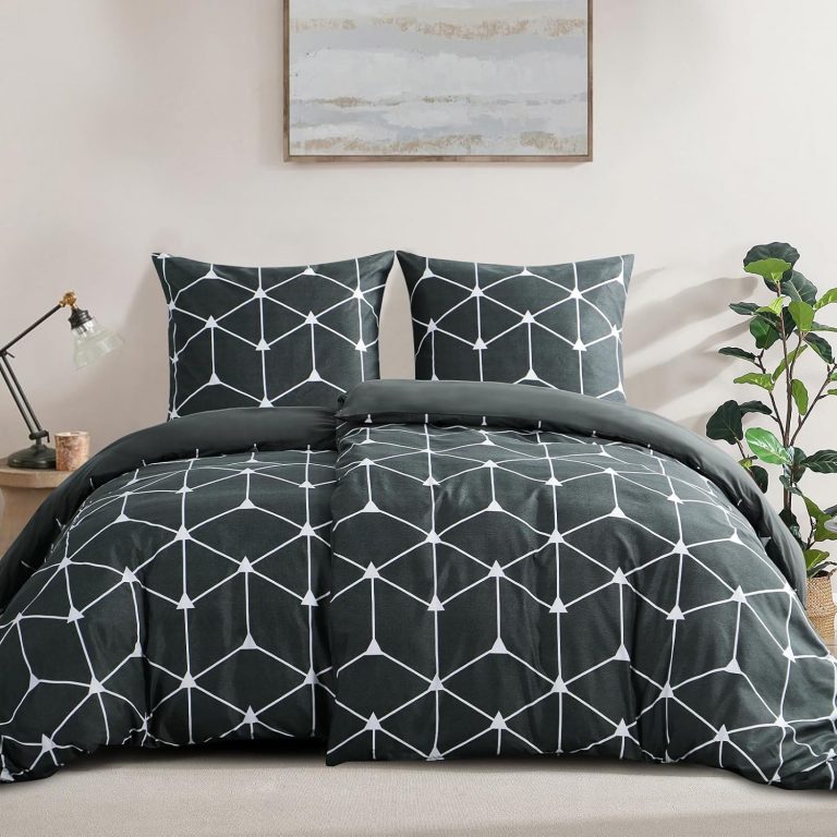 👑 RUIKASI Bettwäsche 135x200 4teilig Anthrazit - Bettbezüge 135 x 200 2er Set mit Geometrie Muster, Bettwäsche-Sets 135x200cm aus Mikrofaser mit Reißverschluss Weich und Bügelfrei21,25€ statt 35,99€ - 41,00 % 🔥🚚 Verkauft von RUIKASI und Versand durch Amazon2,549 Bewertungen: 4.4 / 5.0 ⭐️⭐️⭐️⭐️🛒 zu Amazon https://www.amazon.de/dp/B08131JZTS/?amp%3Btag=preisfehlerheute-21&amp%3Bth=1&amp%3Bpsc=1&tag=preisfehlerheute-21