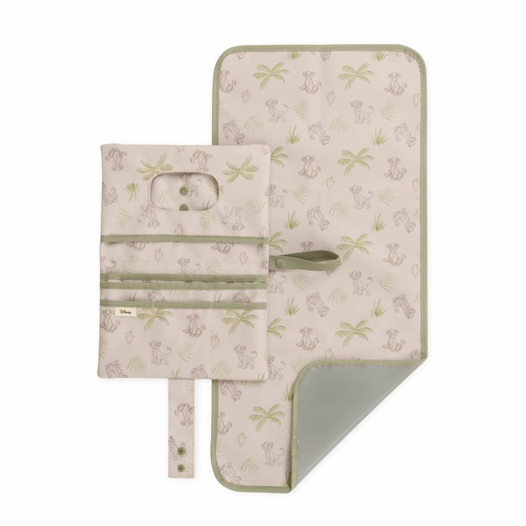 👑 hauck Windeltasche mit Wickelunterlage Change N Walk für Unterwegs, Baby Wickeltasche Organizer, Wickeltetui mit Schlaufe für Kinderwagengriff, Wickelclutch, Abwischbar (Disney Simba Beige)8,90€ statt 14,44€ – 39,0 🔥🚚 Verkauft durch Amazon und Versand durch Amazon47 Bewertungen: 4.5 / 5.0 ⭐️⭐️⭐️⭐️⭐️🛒 zu Amazon https://www.amazon.de/dp/B0BW99NXTC/?th=1&tag=preisfehlerheute-21#038;psc=1&tag=preisfehlerheute-21