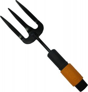🤴 Fiskars Pflanzgabel mit 3 Zinken, Werkzeugkopf, L&auml;nge: 27,5 cm, Rostfreie Stahl-Zinken, Schwarz/Orange, QuikFit, 10007337,99&euro; statt 11,49&euro; - 31,00 % 🔥🚚 Verkauft von Buywave und Versand durch Amazon944 Bewertungen: 4.5 / 5.0 ⭐️⭐️⭐️⭐️⭐️🛒 zu Amazon https://www.amazon.de/dp/B004BDNIAG/?th=1&amp%3Bpsc=1&amp%3Btag=preisfehlerheute-21&tag=preisfehlerheute-21
