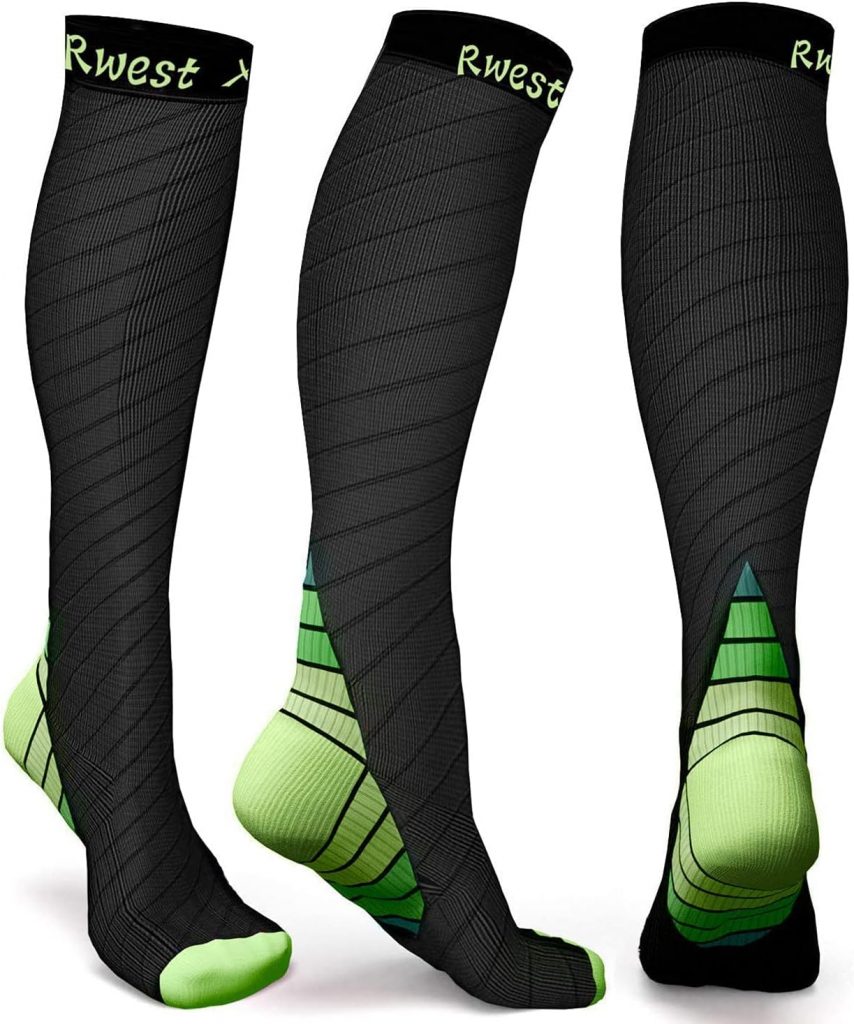 🤴 Kompressionsstrümpfe Damen und Herren, Kompressionssocken Stützstrümpfe Compression Socks Laufstrümpfe Kompression für Sport,Laufen,Reisen,Radsport,Flug,One Paar9,34€ statt 10,99€ – 16,0 🔥🚚 Verkauft von LOGINASHOP und Versand durch Amazon14,981 Bewertungen: 4.3 / 5.0 ⭐️⭐️⭐️⭐️🛒 zu Amazon https://www.amazon.de/dp/B0BLVZRPH2/?th=1&tag=preisfehlerheute-21#038;psc=1&tag=preisfehlerheute-21