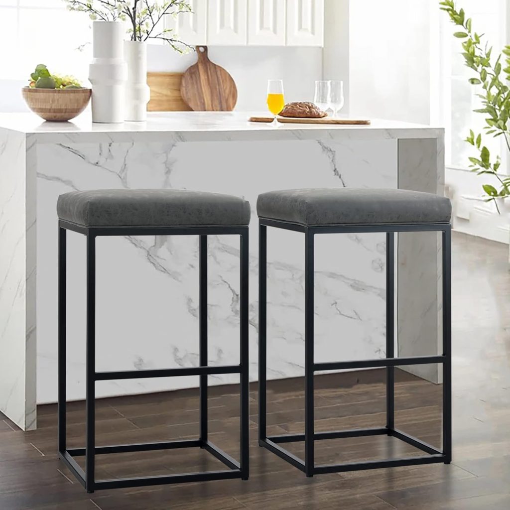 ALPHA HOME Barhocker 2er Set mit Fußstütze Grau 76cm Barstuhl ohne Lehne Barhocker Pu-Leder Sitzhöhe Barstühle Rückenfreier Sitzhocker mit dickem Kissen und robustem verchromtem Metallgestell39.00€ statt 78.00€➡️ https://www.amazon.de/dp/B08F5HBYSY/?tag=preisfehlerheute-21