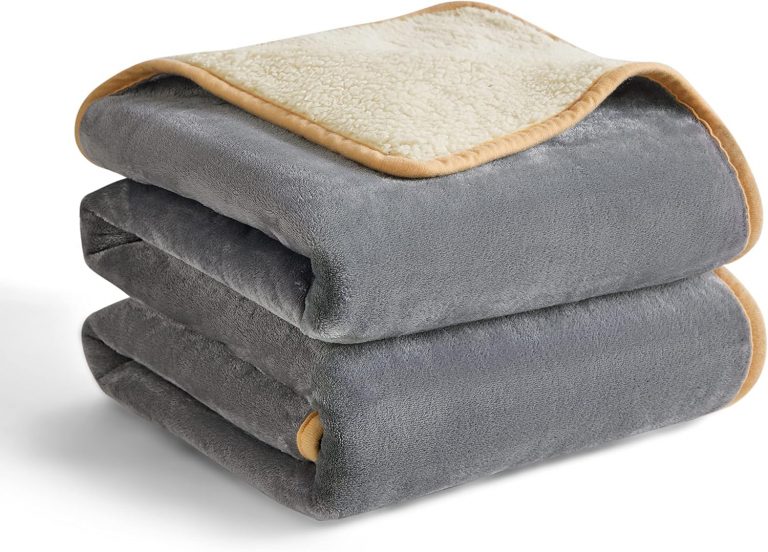 Lesure Wasserdichte Hundedecke für Große Hunde - 152x127cm Outdoor Sofaschutz aus Sherpa Fleece, Waschbar, Katzendecke Flauschig und Weich, Grau23,79€ statt 27,99€➡️ https://www.amazon.de/dp/B0BNVPDTL9/?tag=preisfehlerheute-21