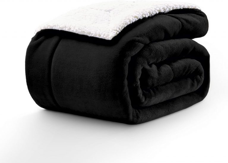 CELESTA Sherpa Kuscheldecke Flauschige 200 x 230 cm XL, Winterdecke Extra Dicke & Schwer, Wohndecke für Sofa Couch Bett, Warm & Weich, Schwarz17,99€ statt 37,99€➡️ https://www.amazon.de/dp/B0FWJ96W5K/?tag=preisfehlerheute-21