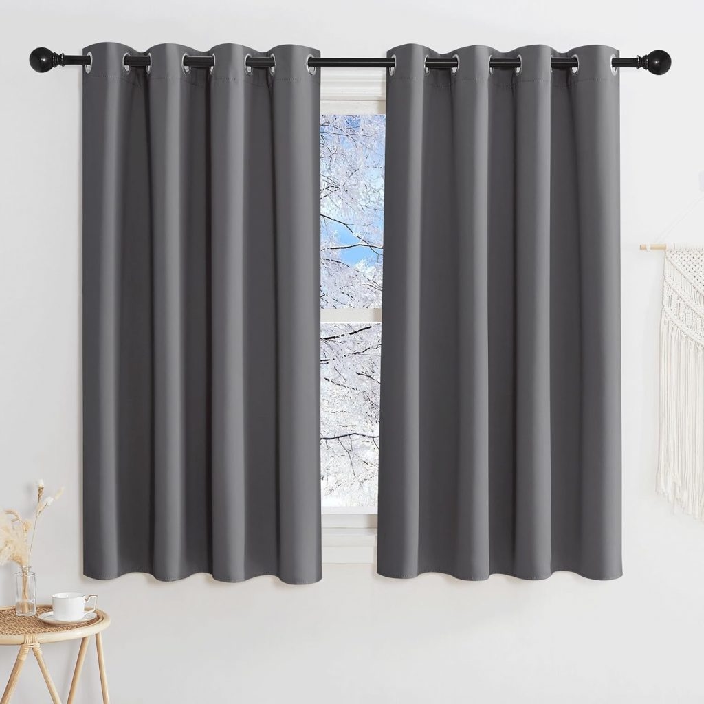 👑 KGORGE Verdunklungsvorhänge Kurz Fenster Vorhänge Grau Blickdicht 145 x 140 cm(HxB) Thermovorhang mit Ösen Gardinen 2er Set Blackout Curtains for Bedroom10,31€ statt 18,95€ – 46,0 🔥🚚 Verkauft von KGORGEHOME und Versand durch Amazon1,546 Bewertungen: 4.6 / 5.0 ⭐️⭐️⭐️⭐️⭐️🛒 zu Amazon https://www.amazon.de/dp/B0C9CC86VZ/?th=1&tag=preisfehlerheute-21#038;psc=1&tag=preisfehlerheute-21