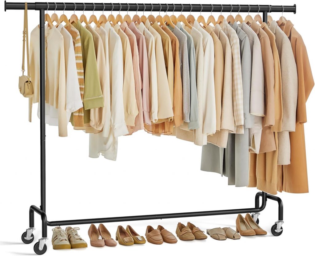 SONGMICS Kleiderständer auf Rollen, Garderobenständer, hochbelastbar, ausziehbare Kleiderstange, bis 110 kg belastbar, 45 x (160-200) x 162,9 cm, aus Metall, verchromt, mattschwarz HSR176B0139,99€ statt 49,99€➡️ https://www.amazon.de/dp/B0DL61RJVK/?tag=preisfehlerheute-21