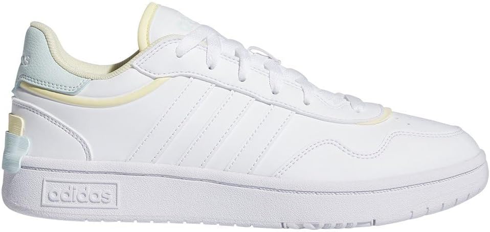 🤴 Adidas Damen Hoops 3.0 Se ShoesSchuhe31,15€ statt 70,00€ - 56,00 % 🔥🚚 Verkauft durch Amazon und Versand durch Amazon109 Bewertungen: 4.4 / 5.0 ⭐️⭐️⭐️⭐️🛒 zu Amazon https://www.amazon.de/dp/B0CKXZNMJ6/?amp%3Btag=preisfehlerheute-21&tag=preisfehlerheute-21