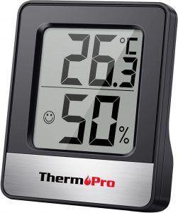 🤴 ThermoPro TP49B digitales Mini Thermo-Hygrometer Thermometer Hygrometer innen Temperatur und Luftfeuchtigkeitmessgerät mit Smiley-Indikator für Raumklimakontrolle, Schwarz8,99€ statt 11,99€ - 26,00 % 🔥🚚 Verkauft von ThermoPro DE und Versand durch Amazon36,009 Bewertungen: 4.6 / 5.0 ⭐️⭐️⭐️⭐️⭐️🛒 zu Amazon https://www.amazon.de/dp/B07TV22X9M/?th=1&%3Bpsc=1&%3Btag=preisfehlerheute-21&tag=preisfehlerheute-21