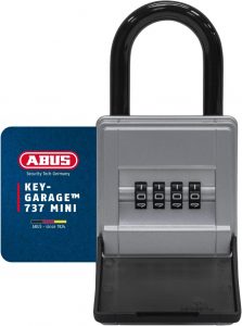 🤴 ABUS KeyGarage 737 Mini - Schl&uuml;sselbox mit B&uuml;gel zur Befestigung - f&uuml;r bis zu 8 Schl&uuml;ssel oder kleine Wertgegenst&auml;nde - Schwarz-Silber29,95&euro; statt 43,30&euro; - 31,00 % 🔥🚚 Verkauft und Versand durch Gr&auml;fe GmbH - Sicherheitssysteme200 Bewertungen: 4.5 / 5.0 ⭐️⭐️⭐️⭐️⭐️🛒 zu Amazon https://www.amazon.de/dp/B077MLJJRQ/?th=1&amp%3Bpsc=1&amp%3Btag=preisfehlerheute-21&tag=preisfehlerheute-21