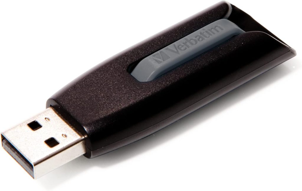 🤴 VERBATIM Store 'n' Go V3 USB-Stick I USB-3.2 Gen1 I 32 GB I Speicherstick mit Schiebemechanismus I USB-3 mit SuperSpeed-Schnittstelle I externer Speicher für Laptop Notebook & Co I schwarz5,70€ statt 12,99€ – 57,0 🔥🚚 Verkauft durch Amazon und Versand durch Amazon4,329 Bewertungen: 4.4 / 5.0 ⭐️⭐️⭐️⭐️🛒 zu Amazon https://www.amazon.de/dp/B007LLYAB6/?th=1&tag=preisfehlerheute-21#038;psc=1&tag=preisfehlerheute-21