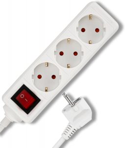 REV Steckdosenleiste - Mehrfachsteckdose 3-Fach mit beleuchtetem Schalter zum Stromsparen, Kabel 1,4m, 3500W, wei&szlig;3,99&euro; statt 8,49&euro;➡️ https://www.amazon.de/dp/B003HDCSU2/?tag=preisfehlerheute-21