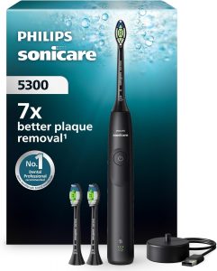 👑 Philips Sonicare 5300 elektrische Zahnb&uuml;rste, Schallzahnb&uuml;rste mit 2 Intensit&auml;tsstufen, Andruckkontrolle, EasyStart, Smartimer und BrushPacer, Schwarz, Modell HX7101/04 [Neue Technologie]62,35&euro; statt 89,99&euro; - 31,00 % 🔥🚚 Verkauft durch Amazon und Versand durch Amazon2,387 Bewertungen: 4.4 / 5.0 ⭐️⭐️⭐️⭐️🛒 zu Amazon https://www.amazon.de/dp/B0DTBSTNHW/?th=1&amp%3Bpsc=1&amp%3Btag=preisfehlerheute-21&tag=preisfehlerheute-21