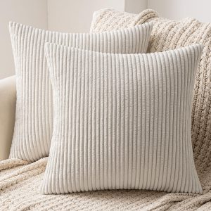 🤴 MIULEE 2er Set Kissenbezüge Kord Kissenhülle Dekorative Kissenbezug Sofakissen Couchkissen Dekokissen Zierkissenbezug Deko Kissenhülle mit Verstecktem Reißverschluss 40x40 cm Beige7,40€ statt 12,99€ - 44,00 % 🔥🚚 Verkauft von MIULEE HOME und Versand durch Amazon7,763 Bewertungen: 4.5 / 5.0 ⭐️⭐️⭐️⭐️⭐️🛒 zu Amazon https://www.amazon.de/dp/B07CM1WBKP/?th=1&%3Bpsc=1&%3Btag=preisfehlerheute-21&tag=preisfehlerheute-21