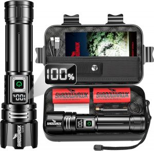 👑 Shadowhawk 500000 Lumen Taschenlampe LED Aufladbar - Bis zu 1000m Reichweite, 24h Laufzeit mit 2 Akkus, LCD-Prozentanzeige Taktische Taschenlampen, Extrem Hell Flashlight für Camping, Wandern, Outdoor29,99€ statt 40,99€ - 27,00 % 🔥🚚 Verkauft von Hong Kong Yueqihang Limited und Versand durch Amazon4,153 Bewertungen: 4.6 / 5.0 ⭐️⭐️⭐️⭐️⭐️🛒 zu Amazon https://www.amazon.de/dp/B0FDKL9KK7/?tag=preisfehlerheute-21