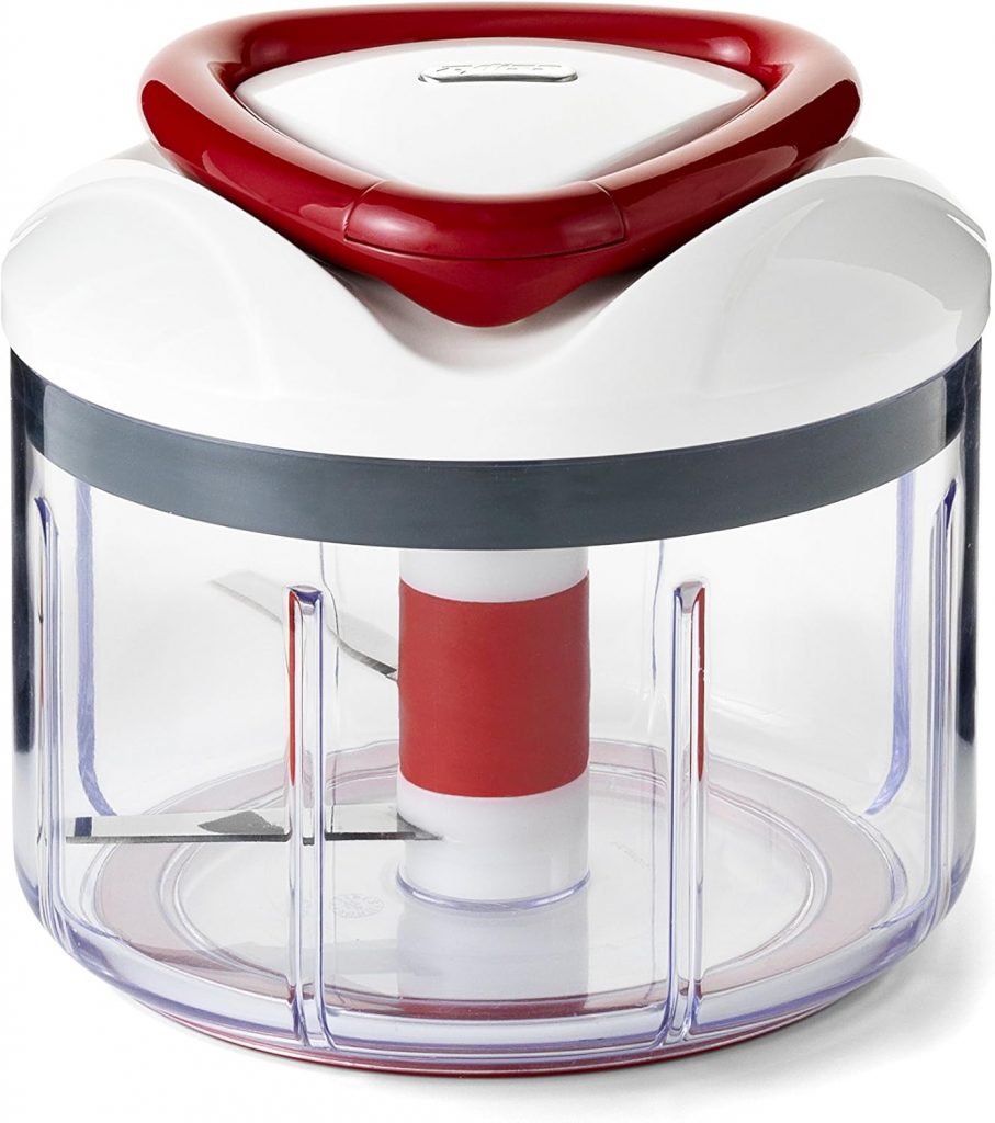 Zyliss Easy Pull Universalhacker Manuell, 750ml, Gemüsehobel, Zwiebelschneider, Zerkleinerer für Obst und Gemüse, Mit extra scharfen Klingen im patentierten Swiss Design