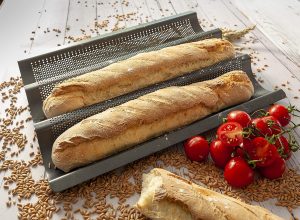 Wundermix - Baguette Blech mit Antihaftbeschichtung &bull; Baguette Backform f&uuml;r 3 Baguettes &bull; Baguette Backblech f&uuml;r Stangenbrote &bull; Baguetteform &bull; Brotbackform &bull; Zubeh&ouml;r Backen17,80&euro; statt 20,95&euro;➡️ https://www.amazon.de/dp/B08XQY9VJZ/?tag=preisfehlerheute-21