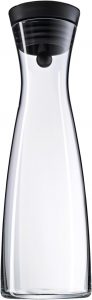 🤴 WMF Basic Wasserkaraffe 1,5 l, Glaskaraffe mit Deckel 1,5 l, Silikondeckel, CloseUp-Verschluss aus Cromargan-Edelstahl, inkl. Sieb zum Zur&uuml;ckhalten von Eisw&uuml;rfeln und Fr&uuml;chten34,99&euro; statt 48,99&euro; - 29,00 % 🔥🚚 Verkauft durch Amazon und Versand durch Amazon13,073 Bewertungen: 4.6 / 5.0 ⭐️⭐️⭐️⭐️⭐️🛒 zu Amazon https://www.amazon.de/dp/B007BBOJ08/?th=1&amp%3Bpsc=1&amp%3Btag=preisfehlerheute-21&tag=preisfehlerheute-21