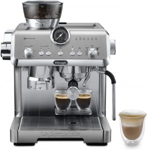 🤴 De'Longhi La Specialista Opera EC9555.M Espresso Siebträgermaschine mit Cold Brew und Espresso Cool, professioneller Milchaufschäumer, Sensor-Mahltechnologie, inklusive Barista-Kit, 1550W, Metall665,00€ statt 898,99€ - 27,00 % 🔥🚚 Verkauft durch Amazon und Versand durch Amazon54 Bewertungen: 4.0 / 5.0 ⭐️⭐️⭐️⭐️🛒 zu Amazon https://www.amazon.de/dp/B0CWP67FWS/?th=1&%3Bpsc=1&%3Btag=preisfehlerheute-21&tag=preisfehlerheute-21