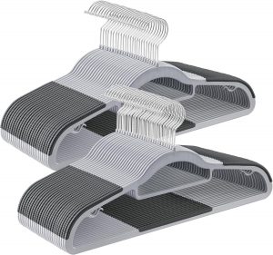 SONGMICS Kleiderb&uuml;gel 50er Set, B&uuml;gel aus Kunststoff, rutschfest, platzsparend, Dicke 0,5 cm, 42 cm lang, um 360&deg; drehbarer Haken in Silber, hellgrau-dunkelgrau CRP20G5019,01&euro; statt 36,29&euro;➡️ https://www.amazon.de/dp/B078RKYRWS/?tag=preisfehlerheute-21