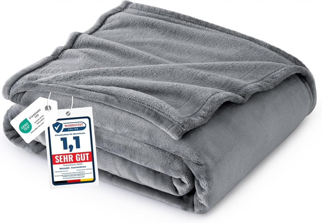 🤴 BEDSURE Kuscheldecke Flauschig Decke Fleecedecke – Wohndecke Warm Winter Weich, Sofadecke XL, Geschenke für Frauen, Decke Couch Blanket, Wohn- & Kuscheldecken 150x200cm, Sofa überwurfdecke, Grau13,99€ statt 18,98€ – 27,0 🔥🚚 Verkauft von Bedsure EU und Versand durch Amazon49,866 Bewertungen: 4.6 / 5.0 ⭐️⭐️⭐️⭐️⭐️🛒 zu Amazon https://www.amazon.de/dp/B077D1V7SJ/?th=1&tag=preisfehlerheute-21#038;psc=1&tag=preisfehlerheute-21