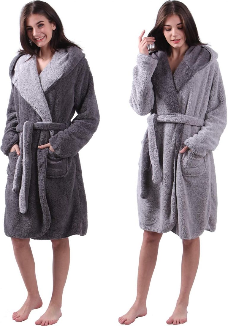 👑 HOMELEVEL Sherpa Wende Bademantel Lammfell Optik für Damen und Herren mit Kapuze Morgenmantel Hausmantel💰 nur 10,99🚚 Verkauft von KW-Commerce und Versand durch Amazon933 Bewertungen: 4.3 / 5.0 ⭐️⭐️⭐️⭐️🛒 https://www.amazon.de/dp/B07MZBKK5J/?amp%3Btag=preisfehlerheute-21&tag=preisfehlerheute-21